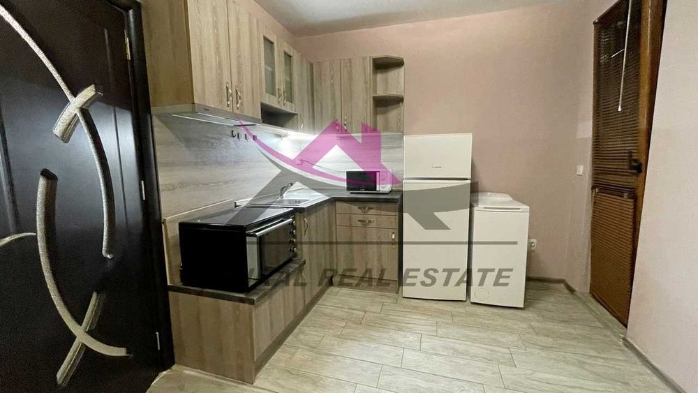 Дава се под наем Двустаен апартамент в Варна, Колхозен пазар - 40 кв.м за 409 € - Снимка #1