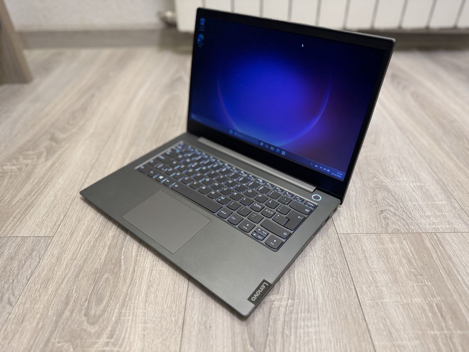 Laptop Ultrabook Lenovo ThinkBook i5 a 10-a Gen SSD 256 Windows 11 Pro