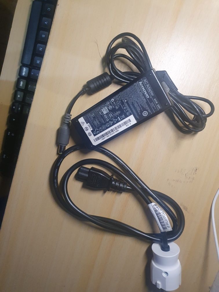 Зарядно за лаптоп Lenovo 65W/20V