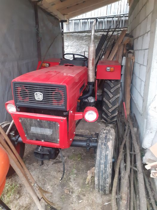 Vând tractor UTB 445