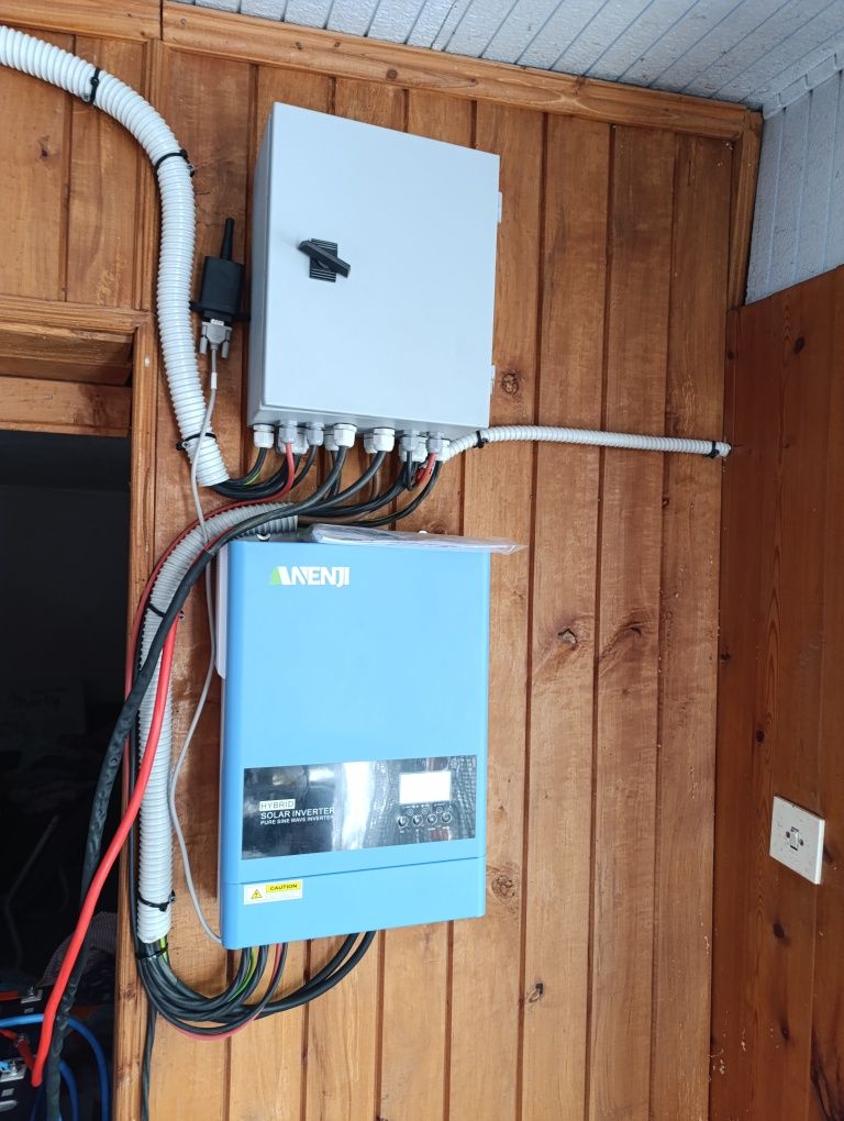 6.2 Kw Хибриден инвертор с функция паралел / Wi-fi / 220v / 120А солар