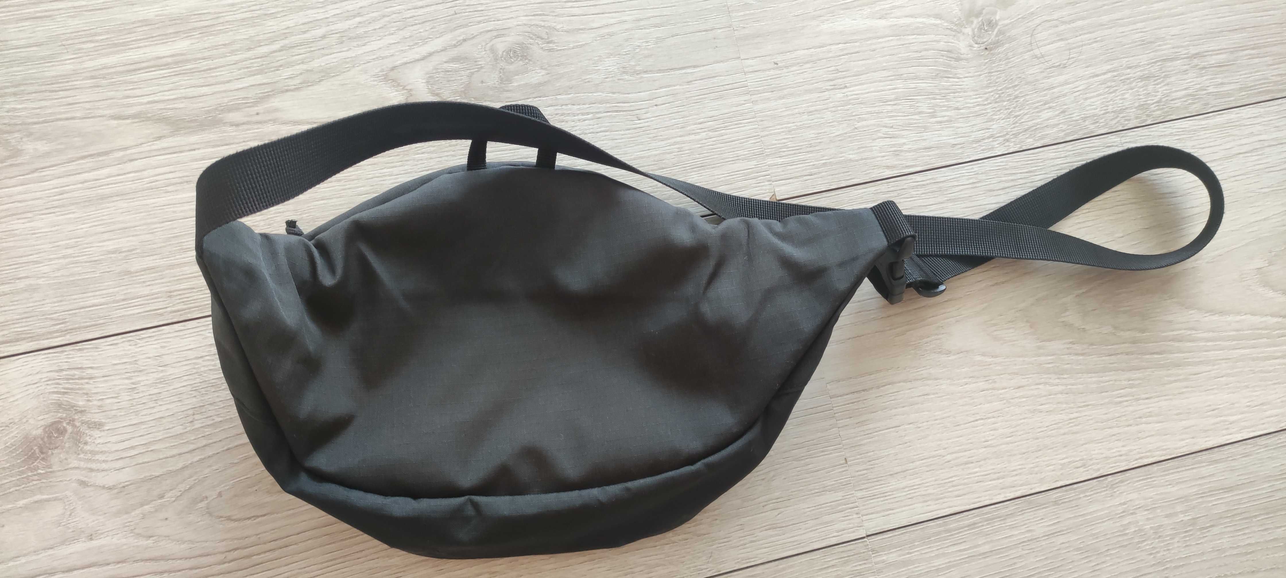 Спортна чанта за кръст Deuter