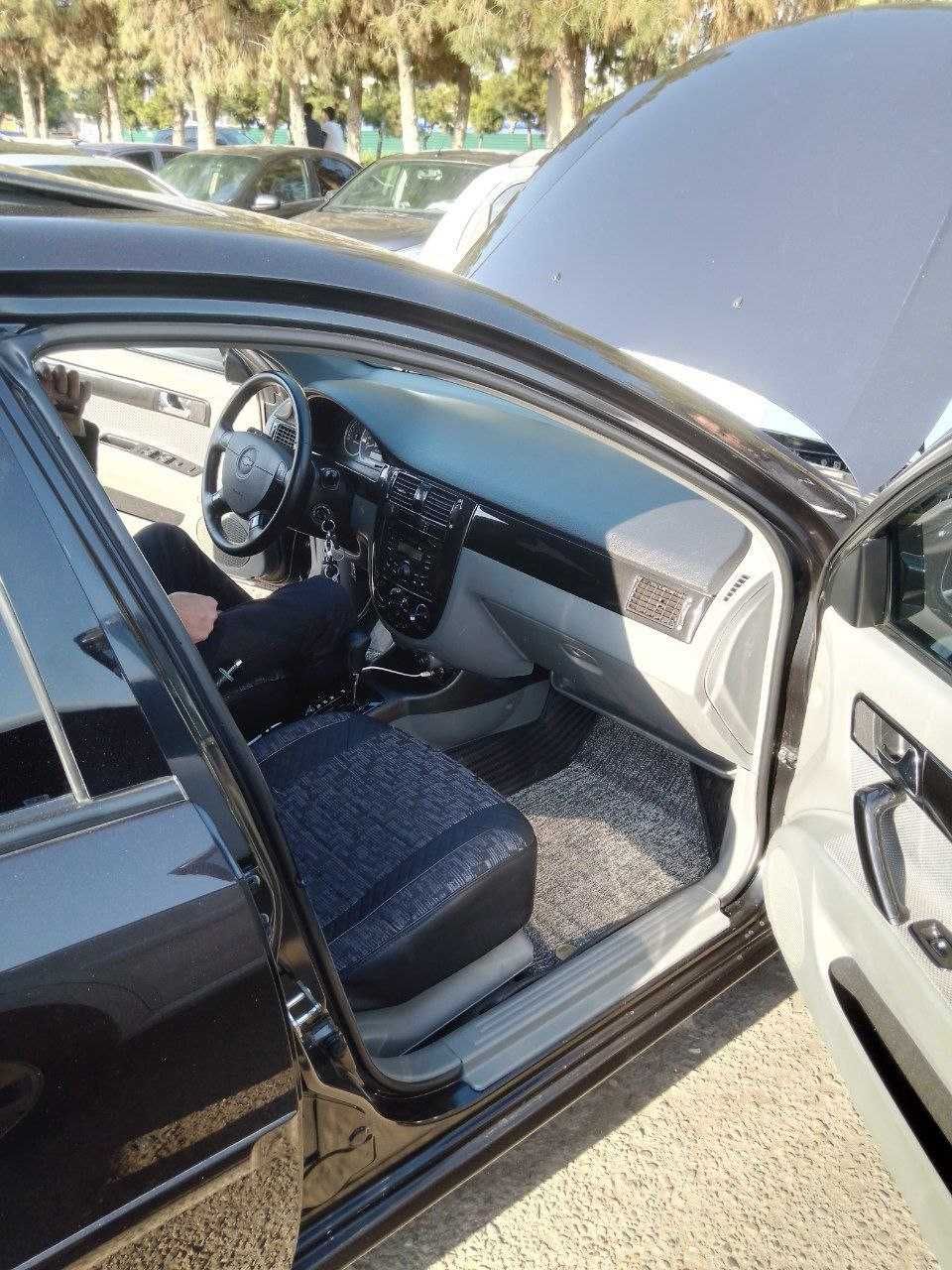 Moshina lacetti 1.6
