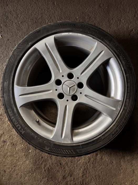 Джанти за мерцедес 18ки с гуми KUMHO 245/40 R18