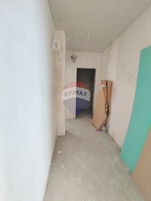 Продава се Многостаен апартамент в Варна, Виница - 237 кв.м за 1055 €/кв.м - Снимка #12