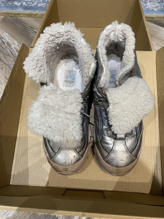 Продам зимние ботинки Италия