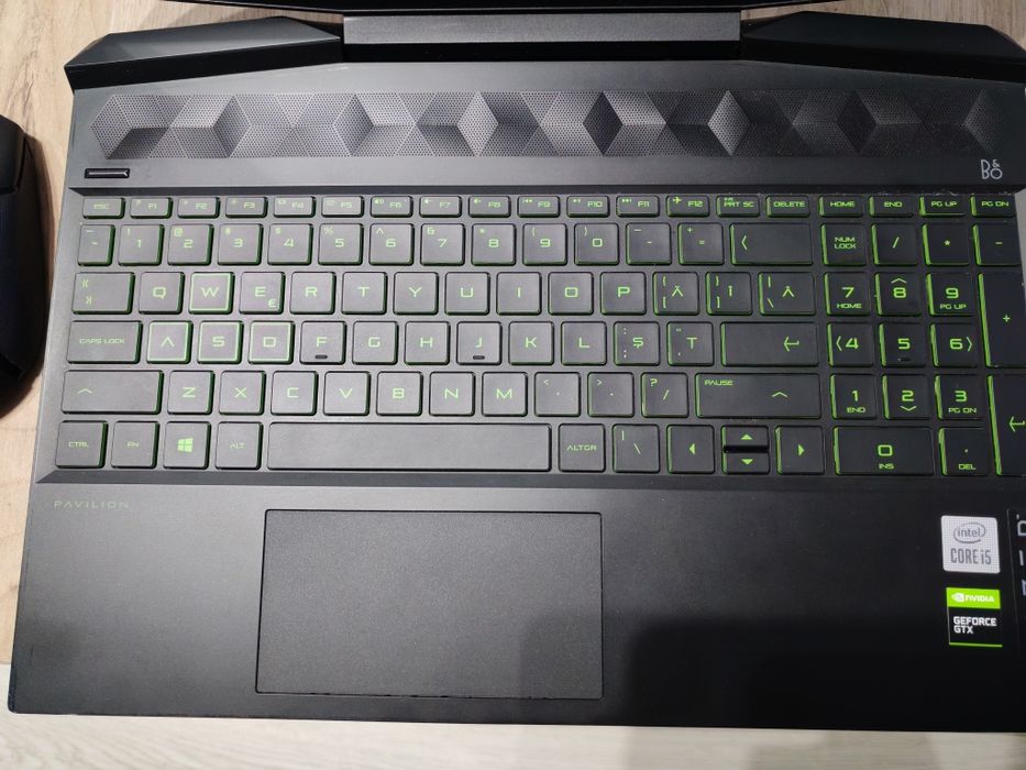 Laptop HP RAZER Pavilion 15