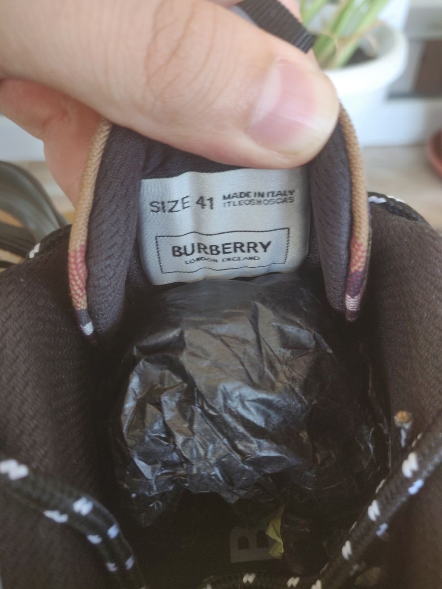 Burberry Arthur Sneakers номер 41-42