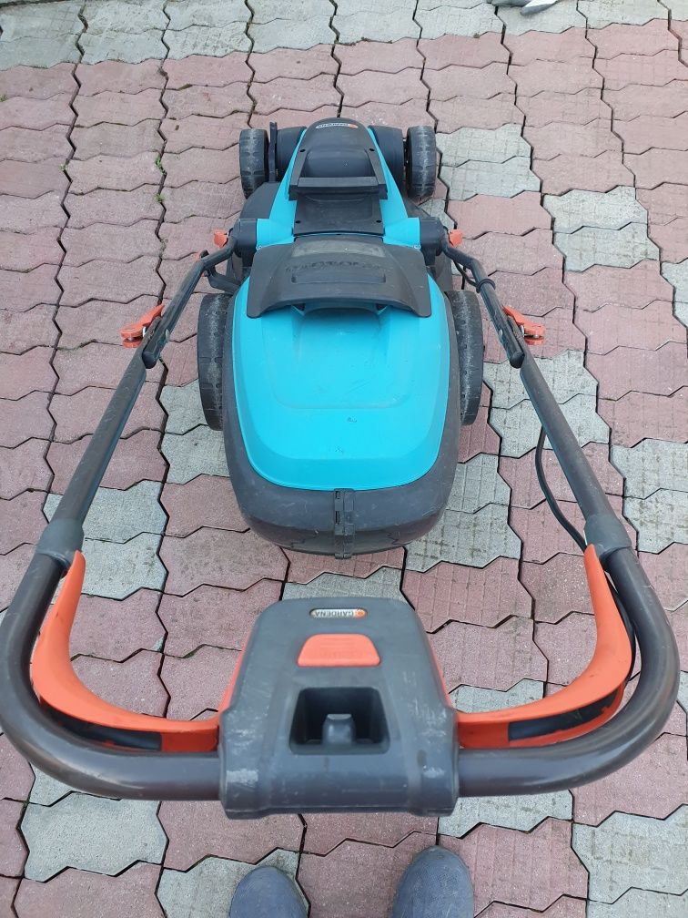 Mașină de tuns iarbă Gardena Powermax E 42