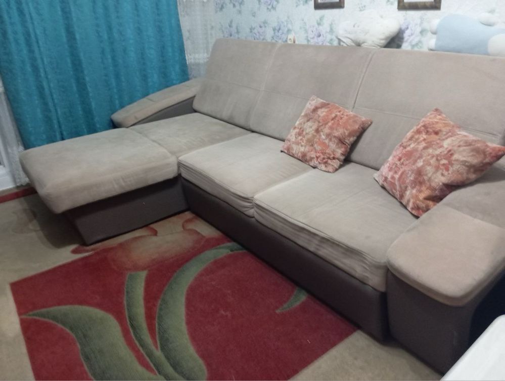 продается диван б/у