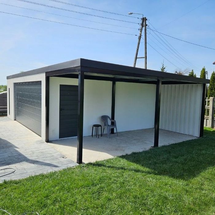 Garaje auto pe structura metalica învelite cu panouri sandwich