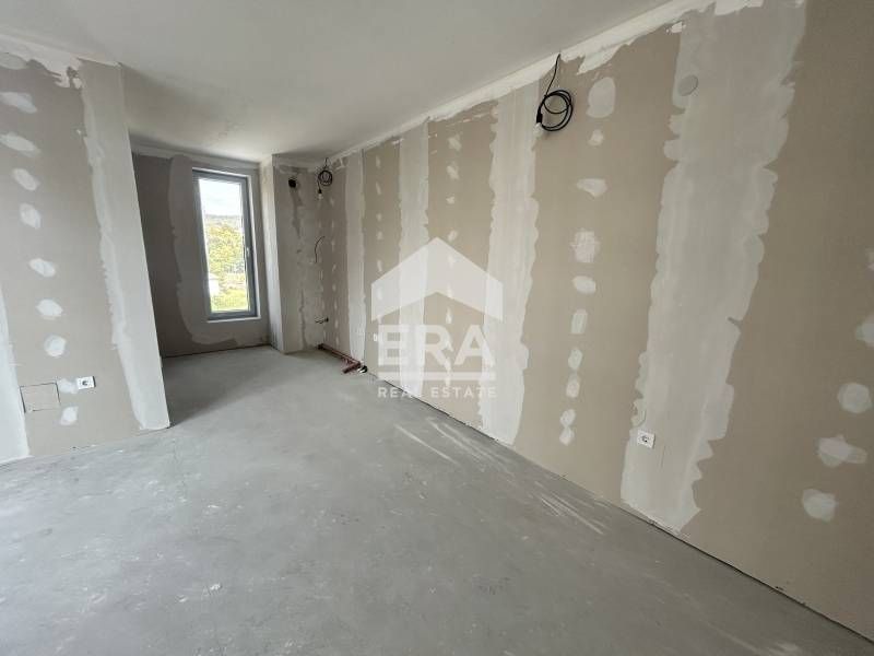 ЕКСКЛУЗИВНО! ЕРА Вива продава двустаен апартамент с Акт 16 и панорамна