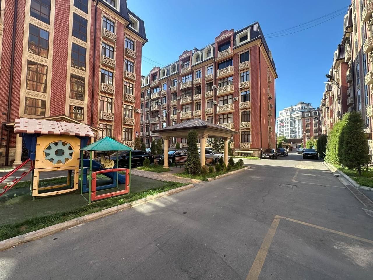 Продается 3х ком квартира, ЖК Дархан, ор-р: улица Асака, 81,18 м²