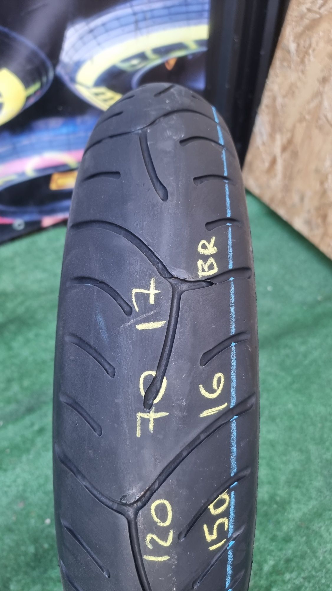 120.70.ZR17 M/C Bridgestone