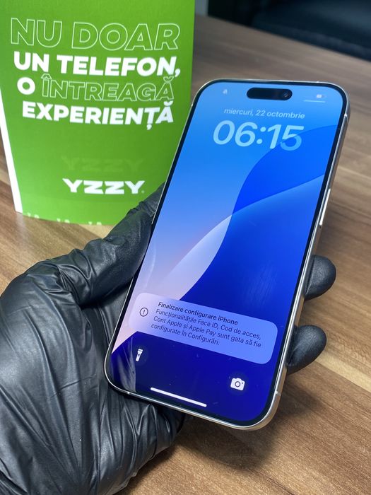 iPhone 15 Pro / 128 GB / Sănătate baterie 90% / Foarte bun