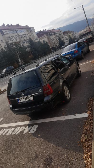 Golr  4 ,motor 1,900  SDI