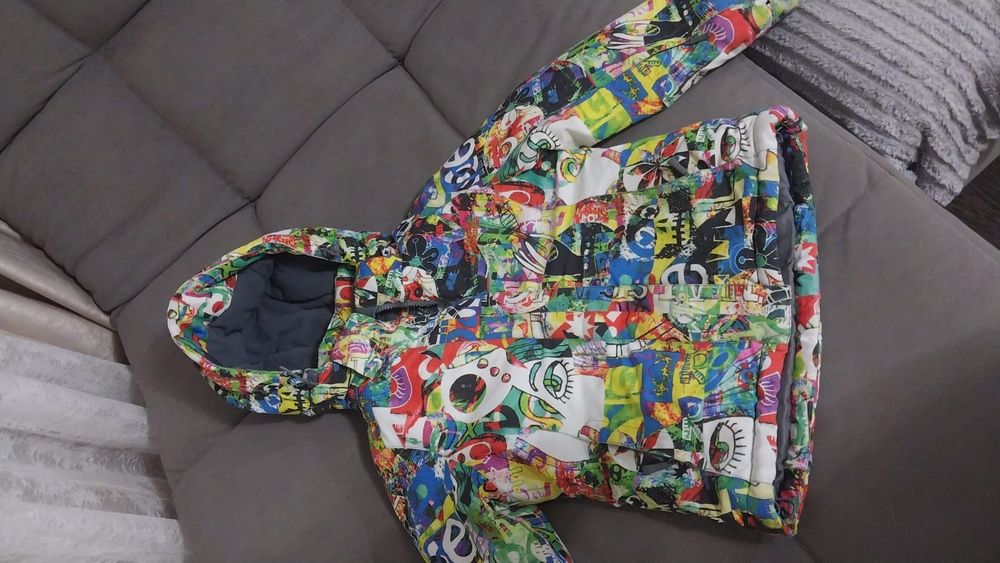 Продам куртку,зима