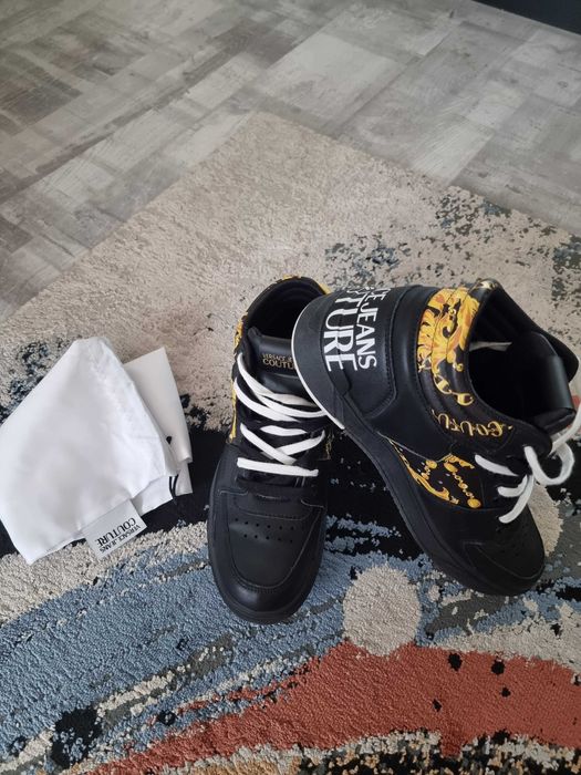 Ghete Versace barbati