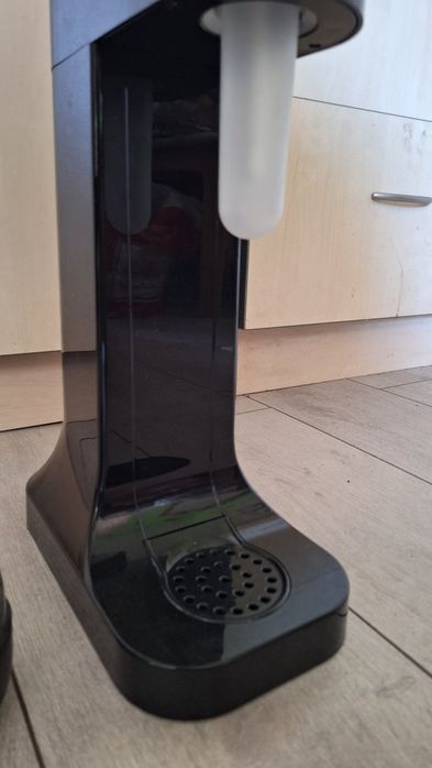 Машина за газиране на вода и напитки