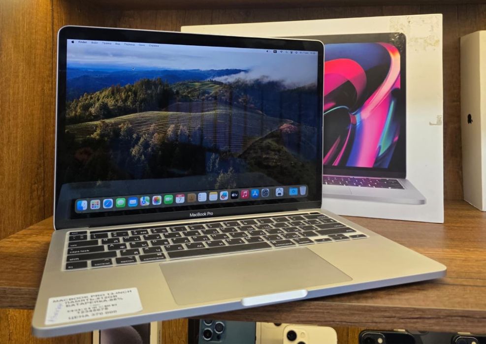 Macbook Pro M2 2022г 512Гб с коробкой