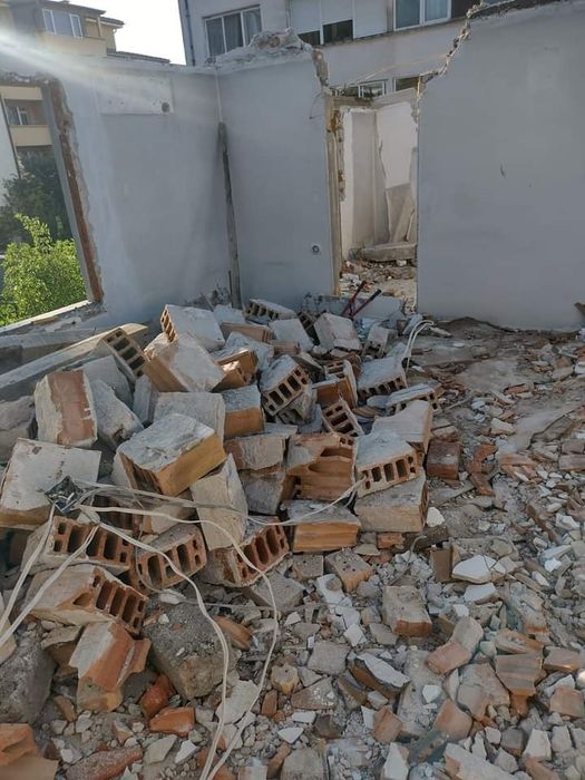 Кърти Чисти Извозва