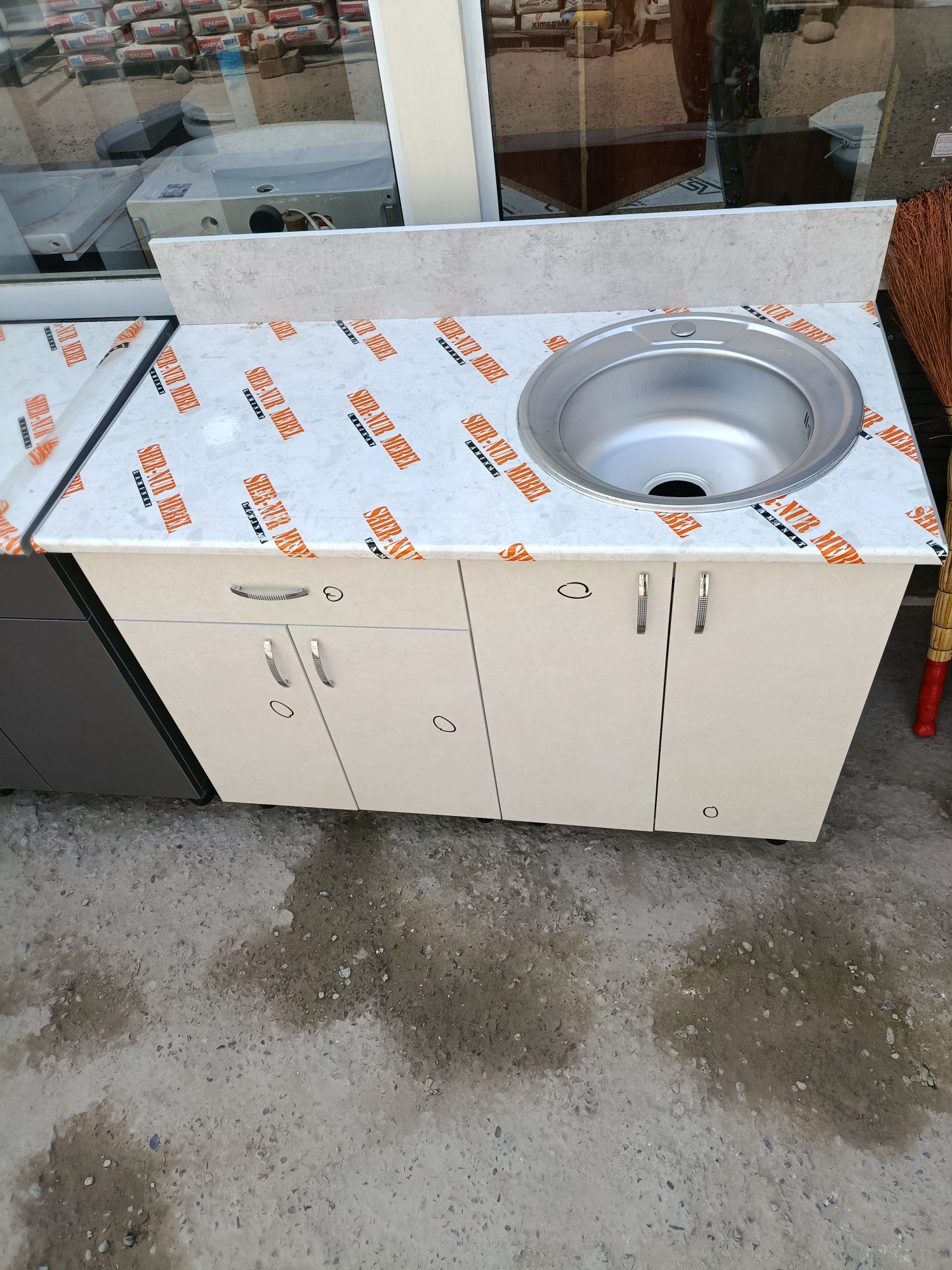Rakvina Oshxona Mebel moyka