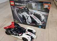 LEGO Technic - Formula E Porsche 99X Electric 42137, 422 piese