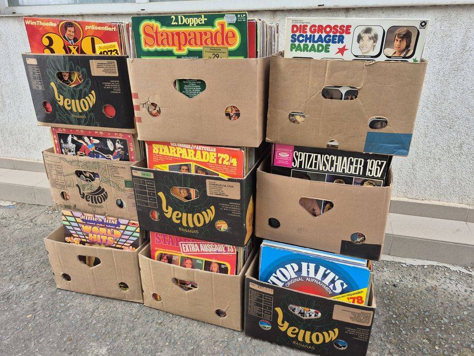 Vând Lot 1000LP Discuri Vinil colectie de muzica usoara mixta cu filme