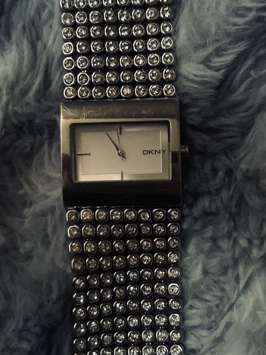 Дамски сребърен часовник