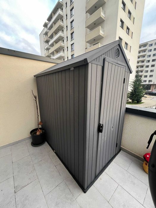 Vand apartament spatios, cu loc de parca, terasa mare in complet VAMT