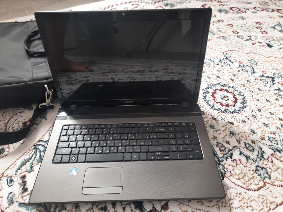Ноутбук ACER     .