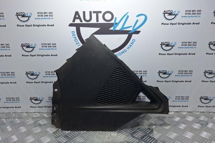 Ornament plastic consola centrala Chevrolet Orlando J309