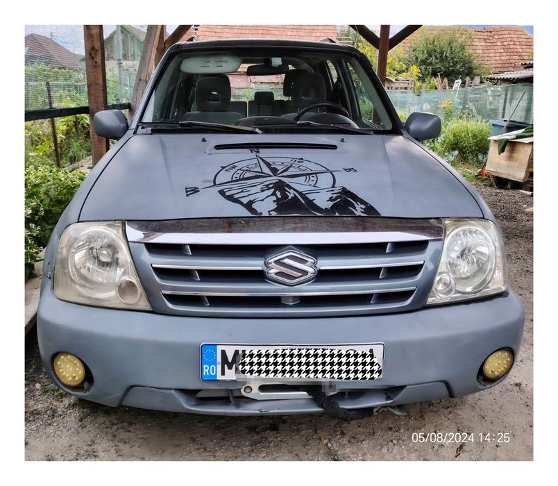 Suzuki vitara XL 7 4X4 dotat ofroad cu toliu și roti de teren!