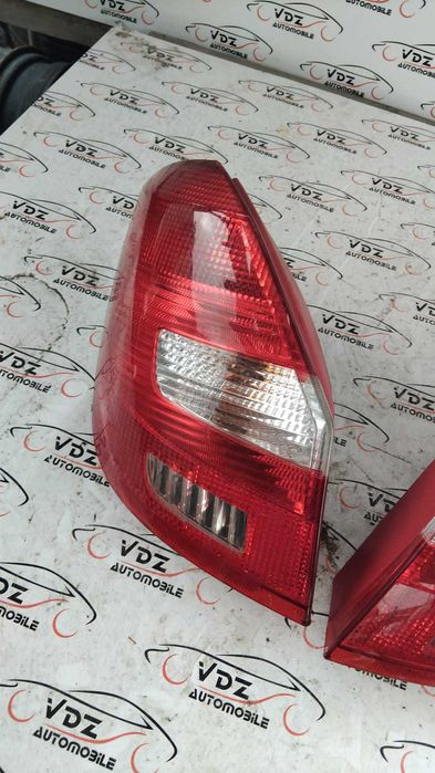 Stop stanga-dreapta Skoda Fabia 2 Non Facelift an 2008
