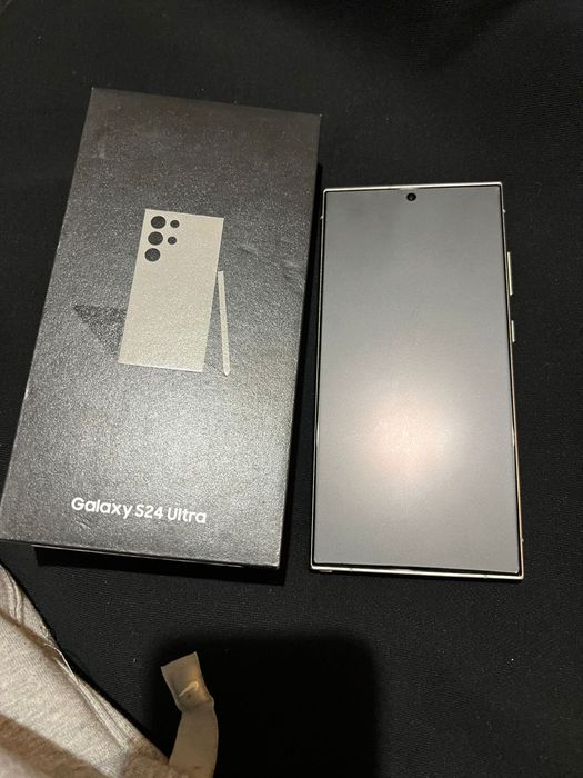 Samsung s24ultra 12/256
На гарантии телефону