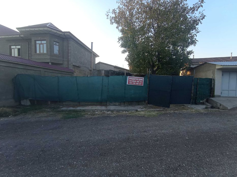 Продам дом в Кибрае. Не далеко от центра