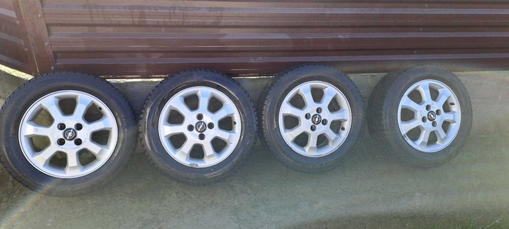 Jante +anvelope iarna R15