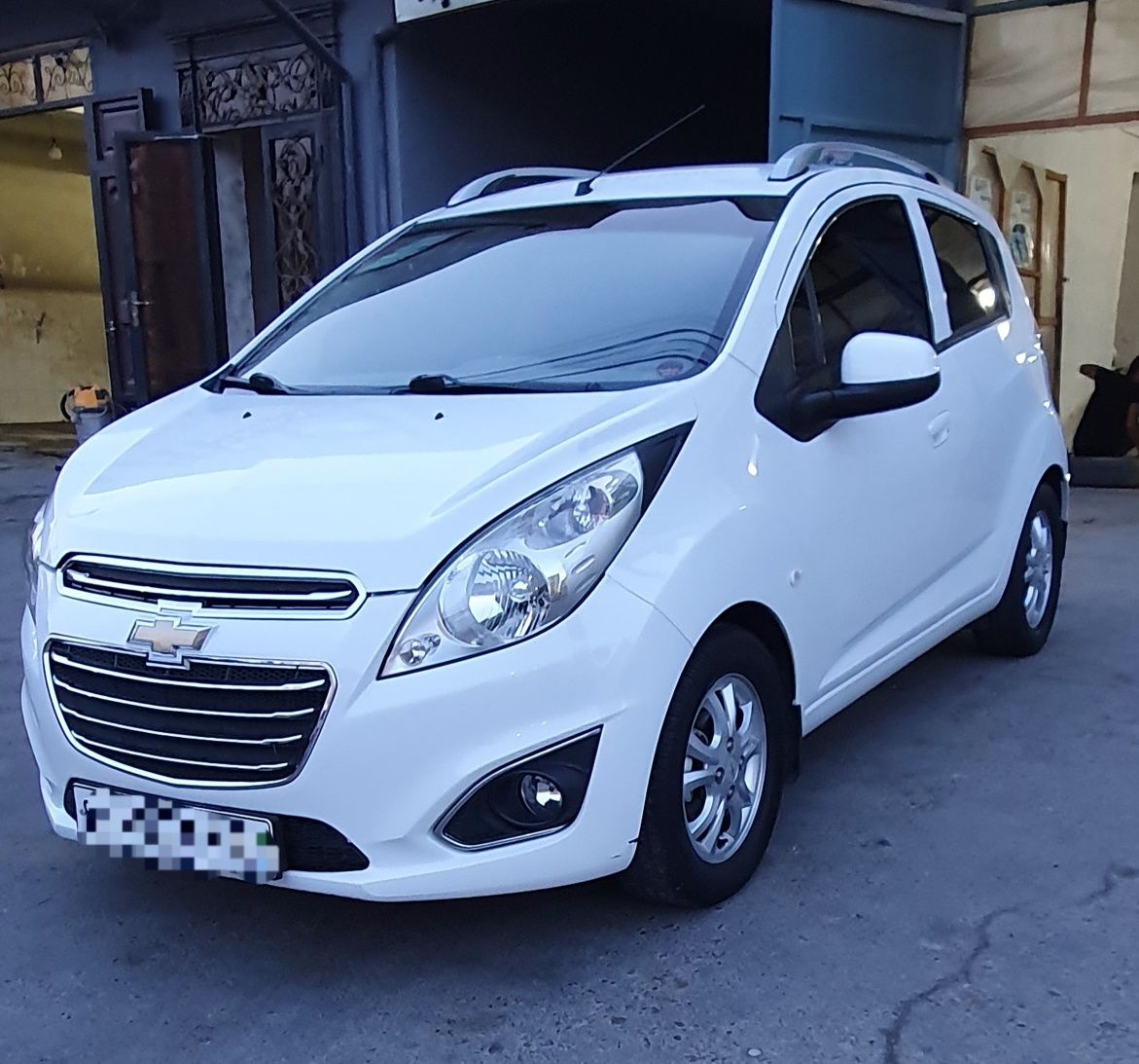 Spark chevrolet 4