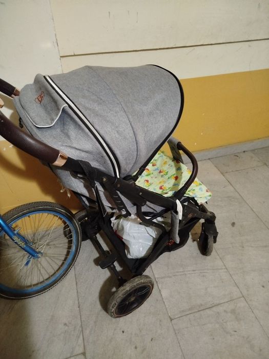 Продам детскую коляску