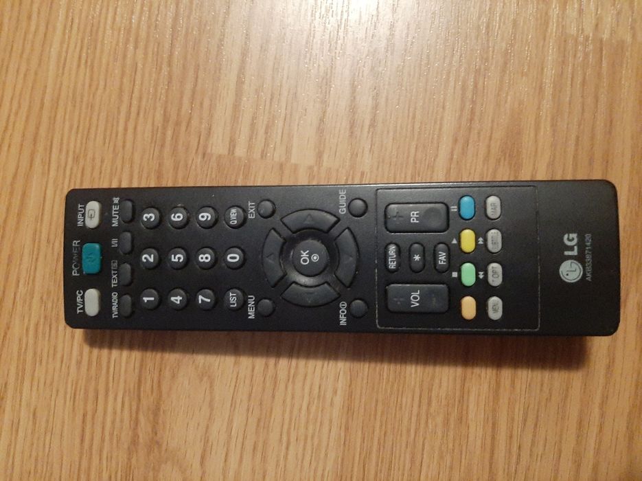 Televizor LCD monitor LG 19 inch (diagonala 48)