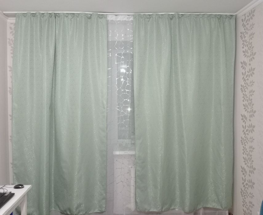 Продам шторы в хорошем состоянии