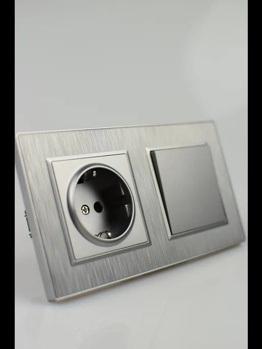 Elektrika ustanovka lustra galagen