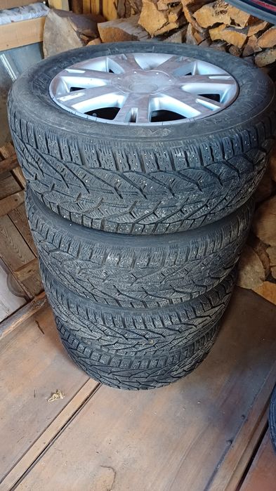 Гуми и джанти Туарег