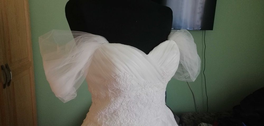 Rochie de mireasa Pronvians The White One