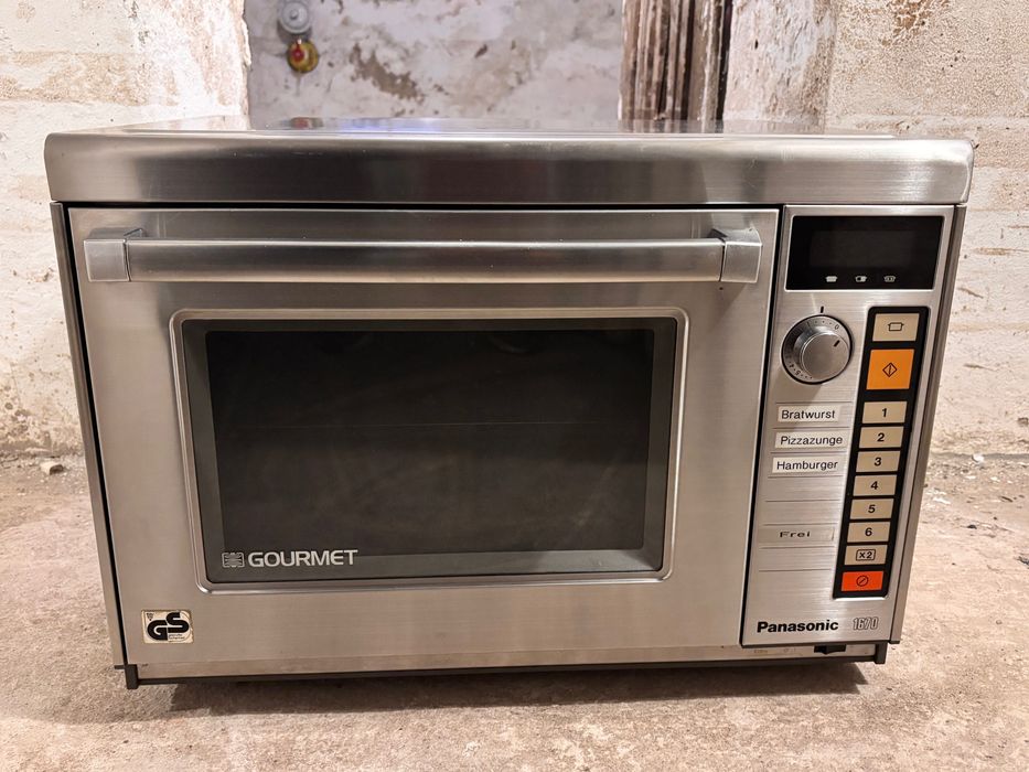 Професионална  микровълнова  Panasonic  1670
