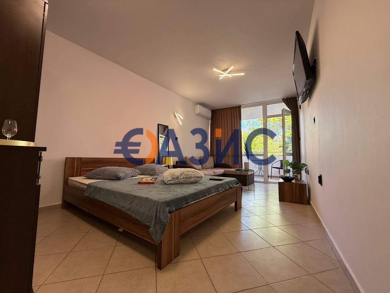 Продава се Едностаен апартамент в к.к. Слънчев бряг - 44 кв.м за 1478 €/кв.м - Снимка #2