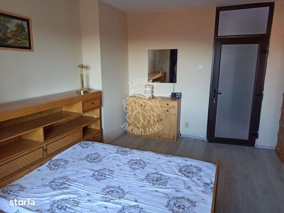 Apartament 3 camere 82 mp-balcon-2 bai-etaj 3-parcare-Central