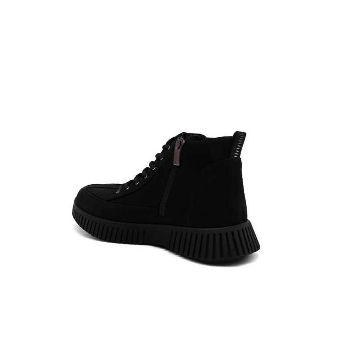 Дамски черни боти от естествена кожа с масивна подметка и връзки