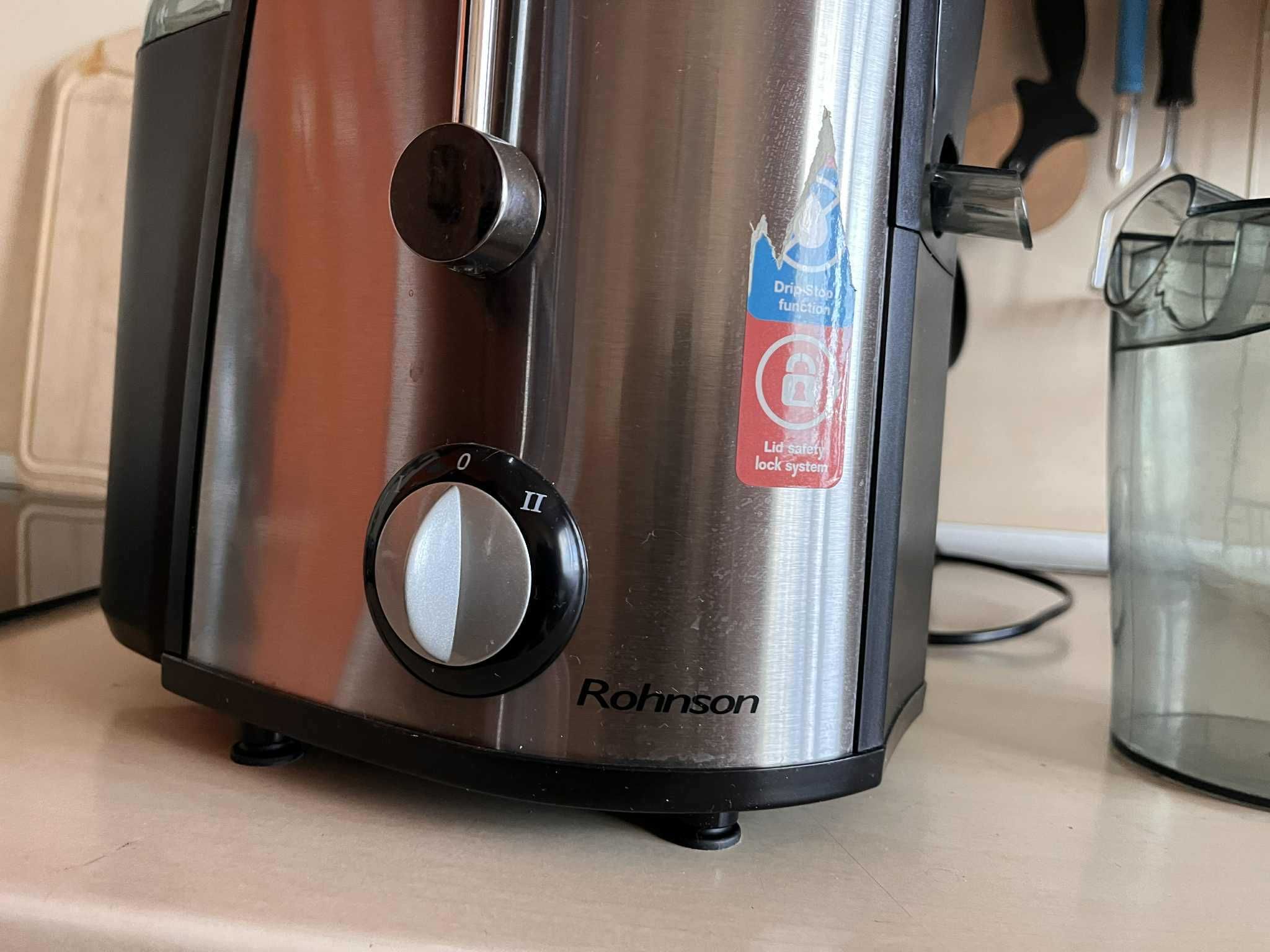 Продавам сокоизстисквачка Rohnson R-435 (800W)