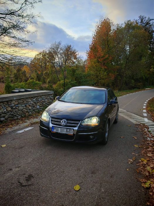 VW Jetta 2009 E5